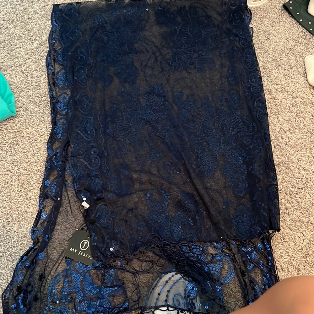 NWT Women’s Navy Sequin Shawl / Wrap